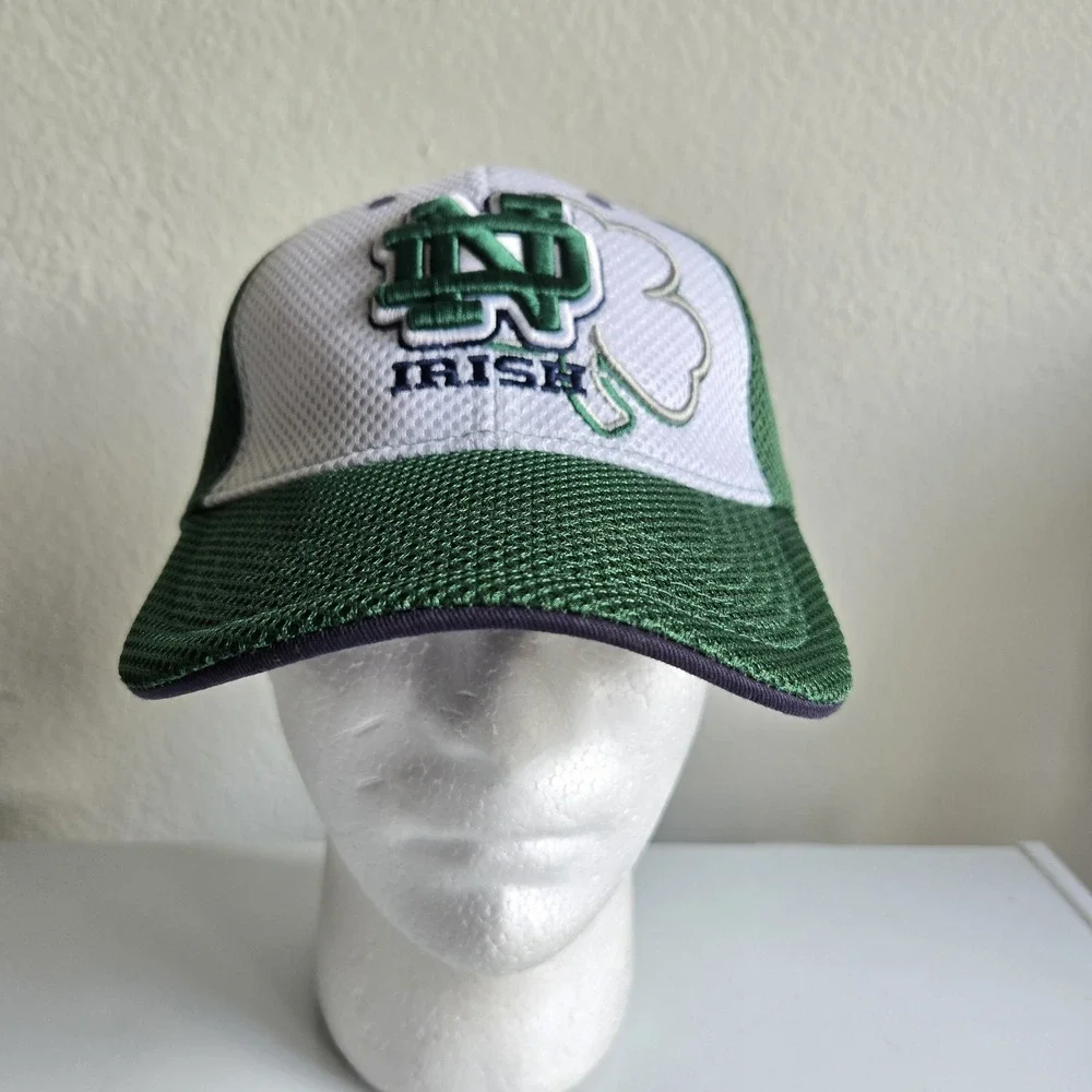 Notre Dame Fighting Irish Top Of The World One Fit Green Flex Hat One‎ Size New